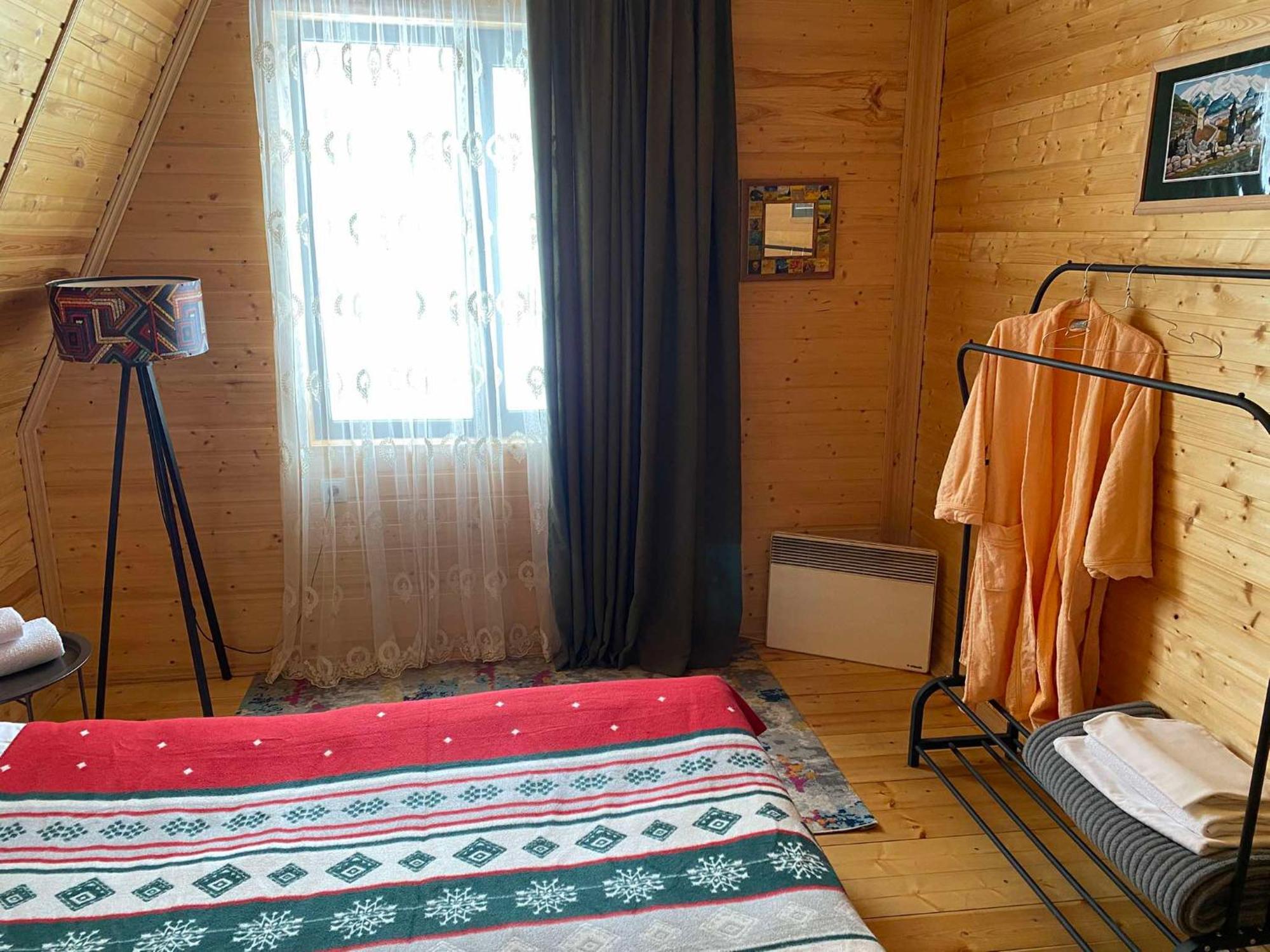Cottage Mida Mestia Buitenkant foto